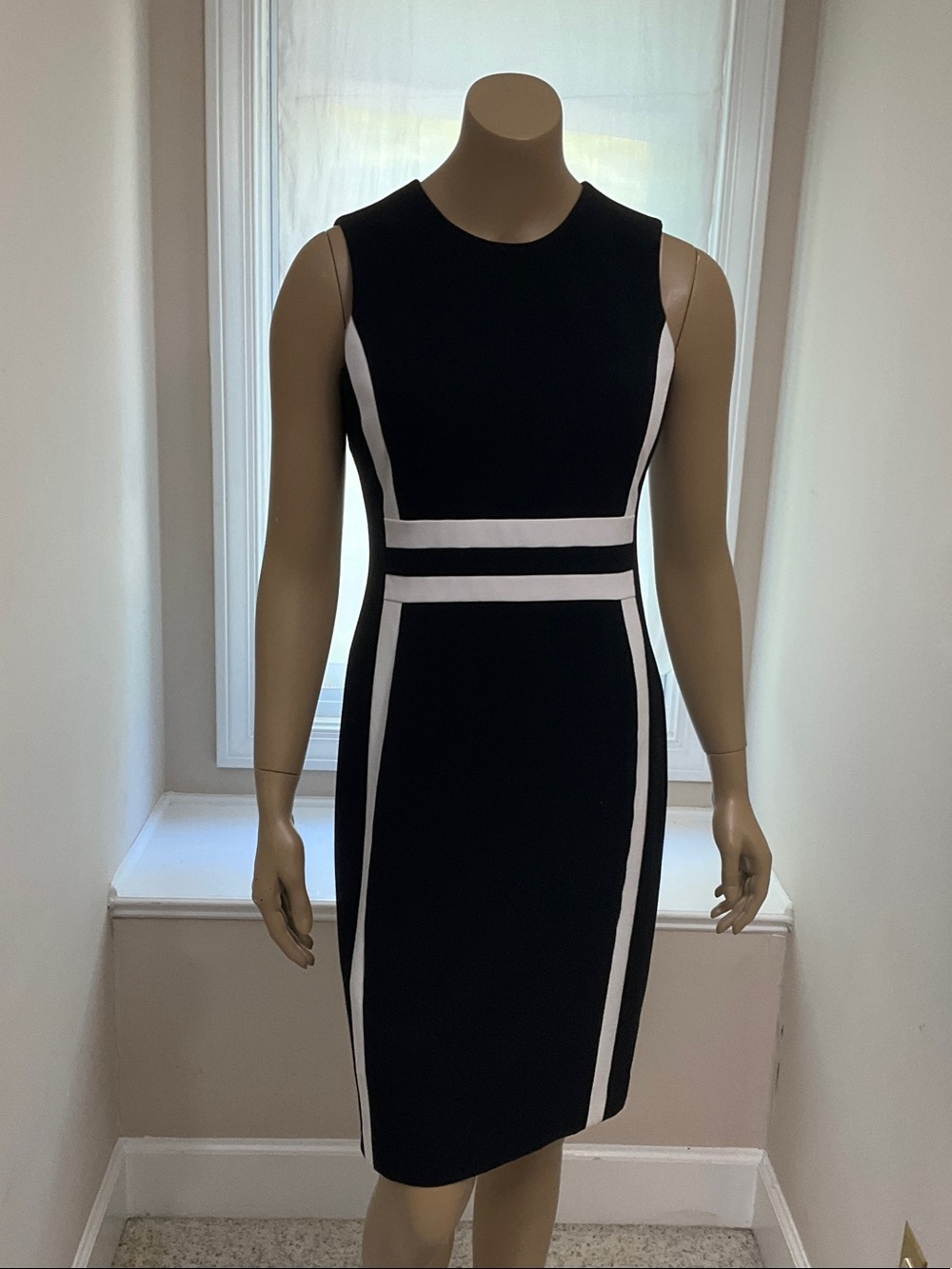 Classic Calvin Klein Sheath Dress - Understated Elegance With an Edge